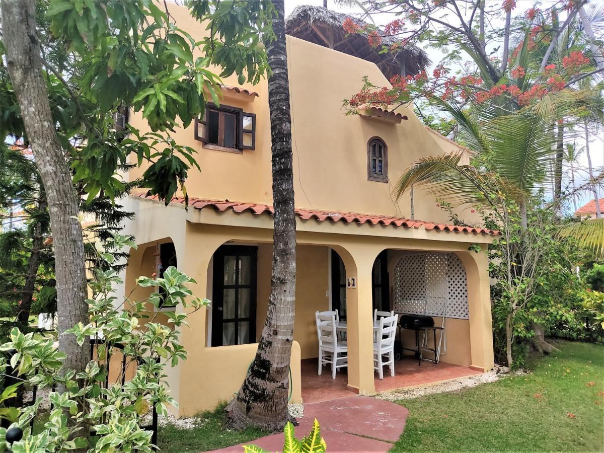 Amma Deluxe Beach Villas&spa - Playa Los Corales Apartahotel Punta Cana